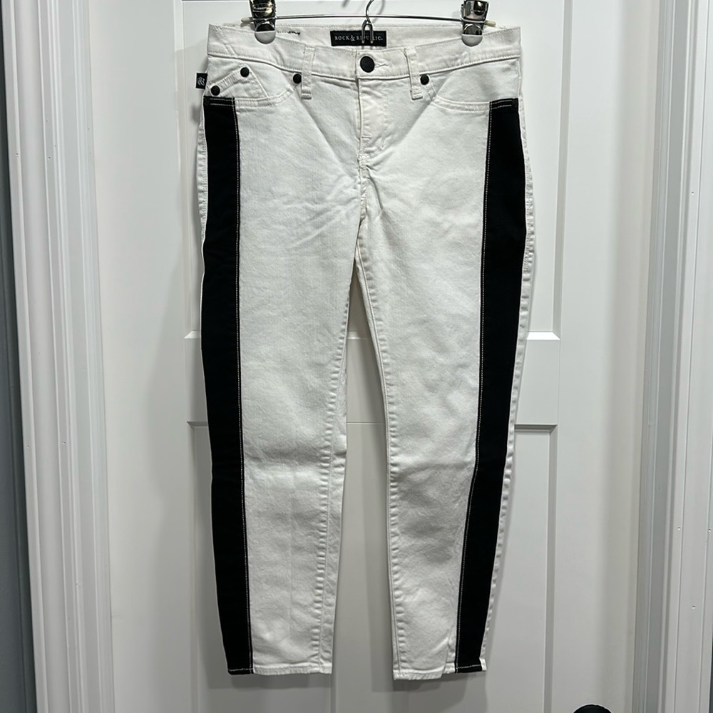 Rock & Republic White Jeans Carnivale Size 8